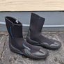Ladies Wetsuit, Booties & Surf Bag Bundle Image 9