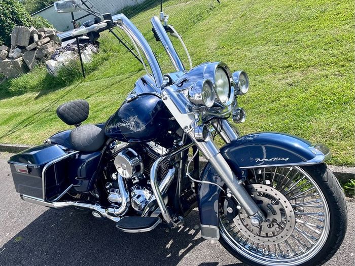 2009 Harley Davidson Road King FLHR