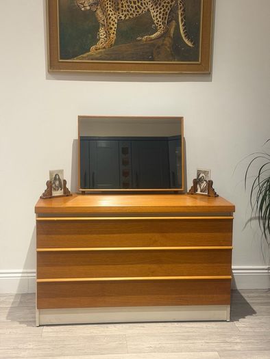Mid Century Chest of Drawers With Mirror