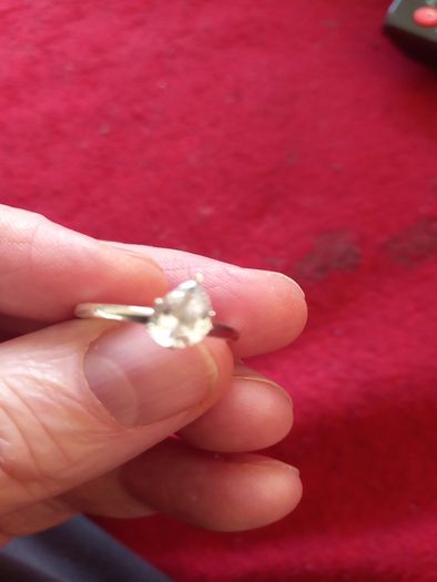 9 ct gold ring