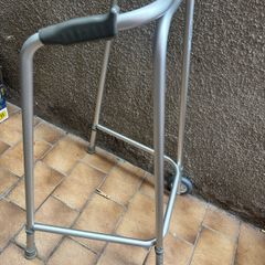 Walking frame