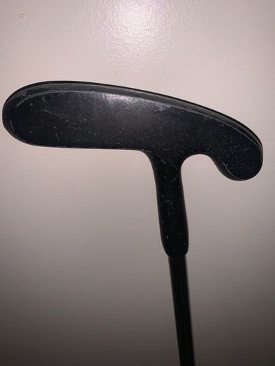 Non branded black putter golf club