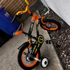 Strike 14 Kids Bike with Stabilisers