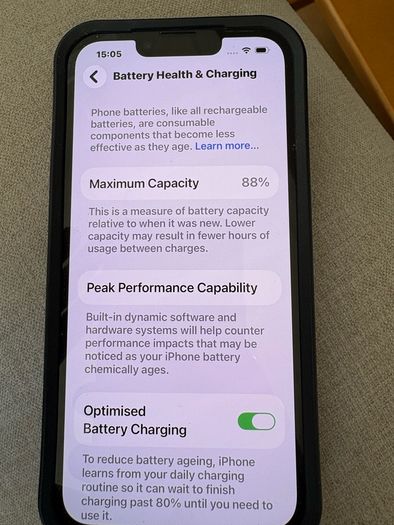 iPhone 13 - 3 Network