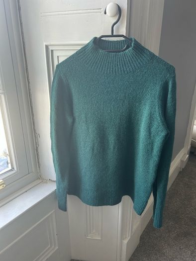 Women Jumper - Size XS