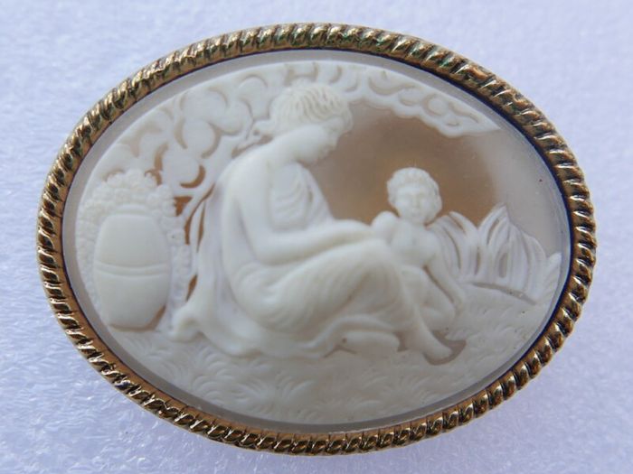 Vintage Shell Cameo Brooch Cameo Ivory Scarf Clip