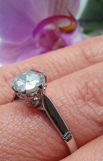 Antique Diamond 18ct White Gold Solitaire Ring