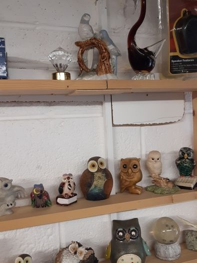 Bird figurine