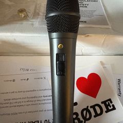 Rode mic used a dozen time, a Beyer mic never used and a TB 300 Bass drum mic also used about 20 times. All 3 are in perfect condition.