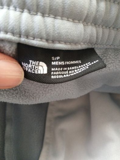 Northface mens track suit bottoms (size small)