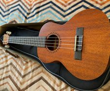 Kala KA-15T Mahogany Tenor Ukulele - Excellent Condition