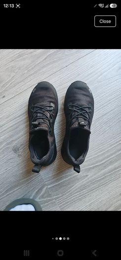 Genuine boys On Cloud trainers
