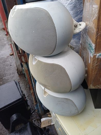 3 EV Speakers with wall bracket