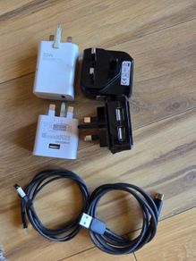 4 chargers 2 usb c cables
