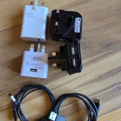 4 chargers 2 usb c cables