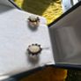 9ct gold earrings Image 4