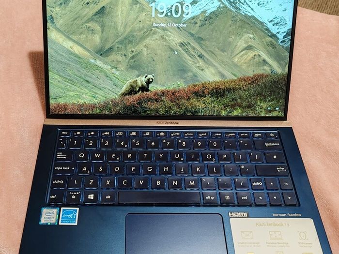 Asus ZenBook 13" Lightweight Laptop (i7-8565U, 8GB RAM, 512GB SSD) + Original Box, Sleeve, Wireless Keyboard & Headset
