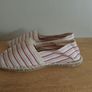 Canvas Ladies Shoes Image 3