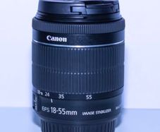 Canon EF-S 18-55mm f/3.5-5.6 IS