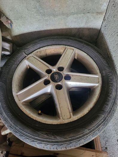 Ford alloy wheels