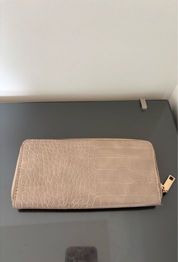Mango purse
