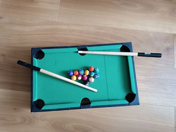 Mini Snooker/Pool Table  50 x 30 cm