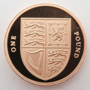 Royal Shield 2009 Gold Proof 1 Pound coin 19.59 grams. Very low mintage 540 only