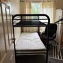 bedroom Image 9