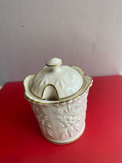 Aynsley Camellia  vintage pretty jam pot with lid