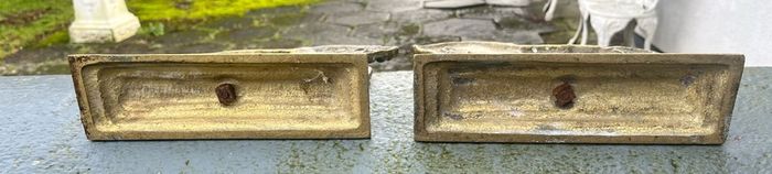 Fire irons rest
