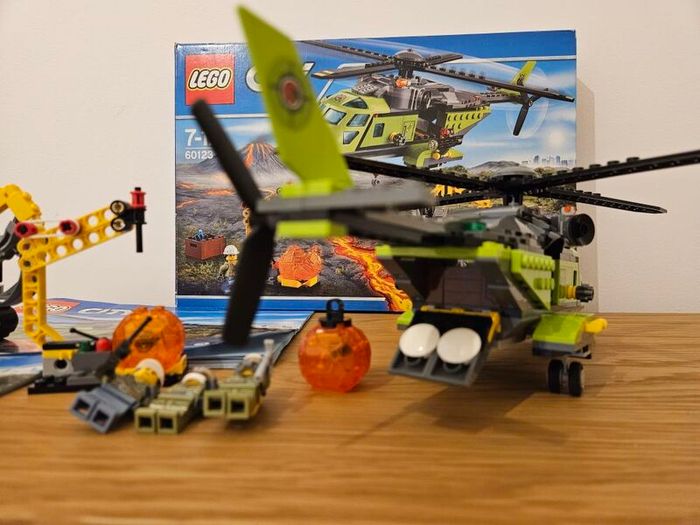 LEGO 60123 city volcano supply helicopter set