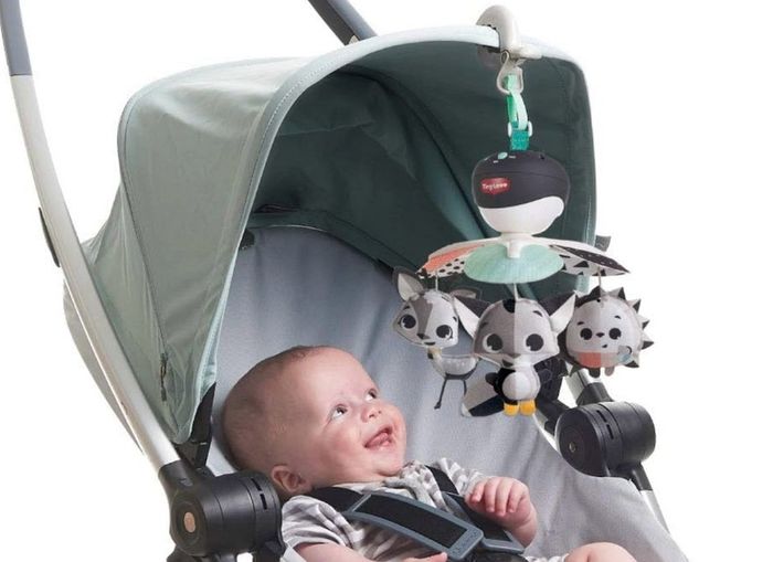 Cot Mobile with Music