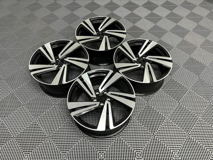 19" Inch Vw Nevada Style Wheels Golf MK6 MK7 MK8 Audi A3 Q3 Caddy Passat Skoda Octavia 5x112