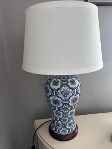 Blue and white table lamp