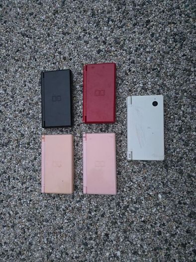 5 x Nintendo DS Lite/DSi Consoles (Free Post)