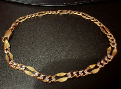 Gold bracelet