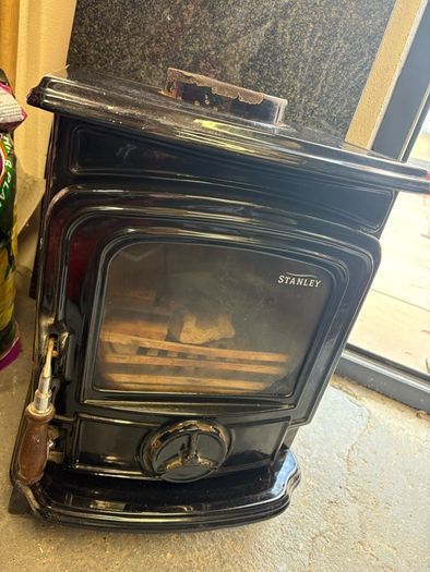 Price Reduction Stanley Oisin Stove