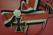 German Knights cross / oak leaves , 1957 type