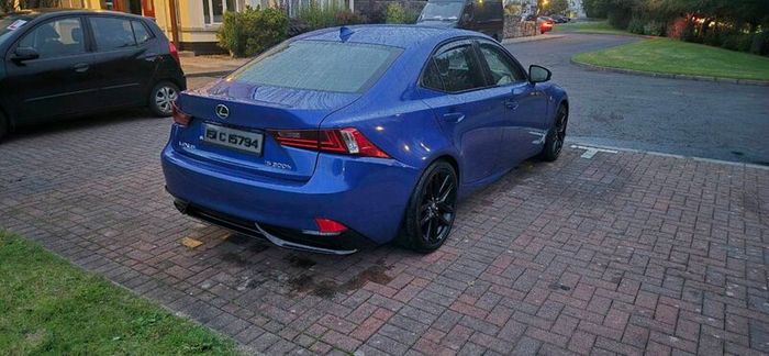 2015 Lexus IS300H