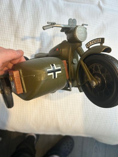 Action man side car bike