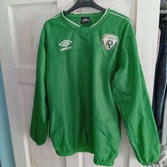 Umbro Ireland windbreaker top medium