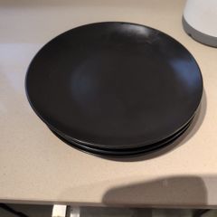 Dinner Plates X 4 New. - No on a box.