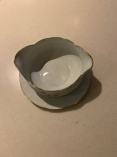 Rare Royal Thun gravy /sauce boat