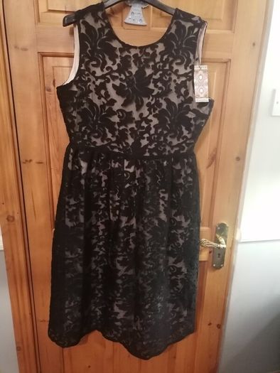 Lovely special occasion dress size 14