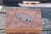 Elephant motif pill box