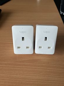 2 x Tapo TP Link plugs
