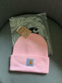 CARHARTT pink hat / new