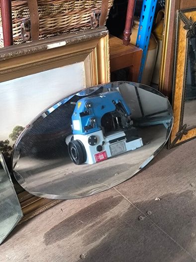 Antique and vintage mirrors