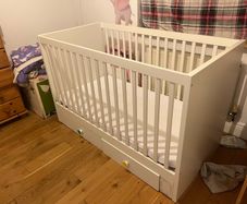 toddler bed with drawers