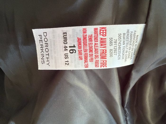 Grey winter coat with black faux fur hood trim) - size 16